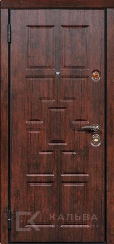 Фото №2 «Стальная дверь венге с квадратной фрезеровкой МДФ красное дерево №18»